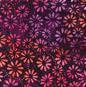 pflaume lila Blüten Blumen Batik Patchworkstoff