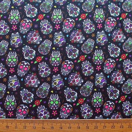 Skull Totenköpfe bunt schwarz Patchworkstoff